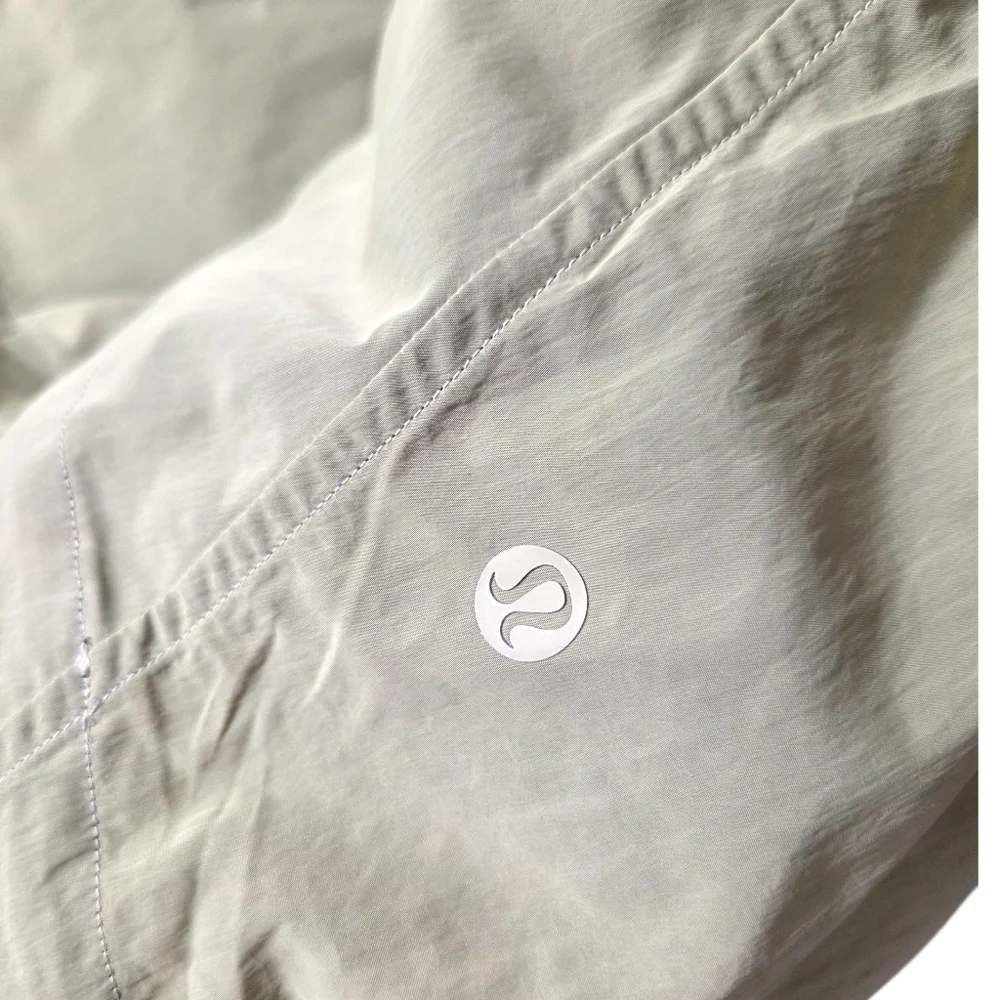 Lululemon Evergreen Anorak Packable Jacket Pullover Womens 8 Green Windbreaker - Picture 13 of 16